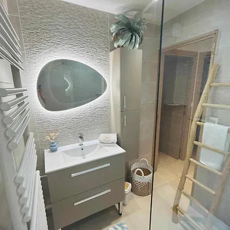 Luxueux Vue 아파트